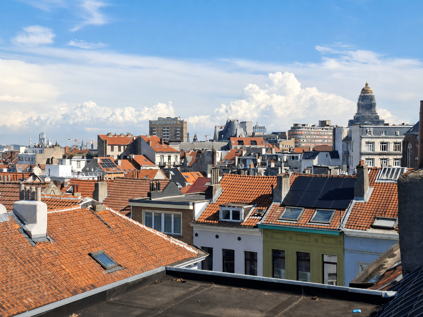 Vue depuis les toits de Bruxelles - transformer une maison en plusieurs appartements à Bruxelles